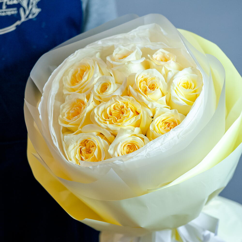 Садовые розы Кендилайт в оформлении