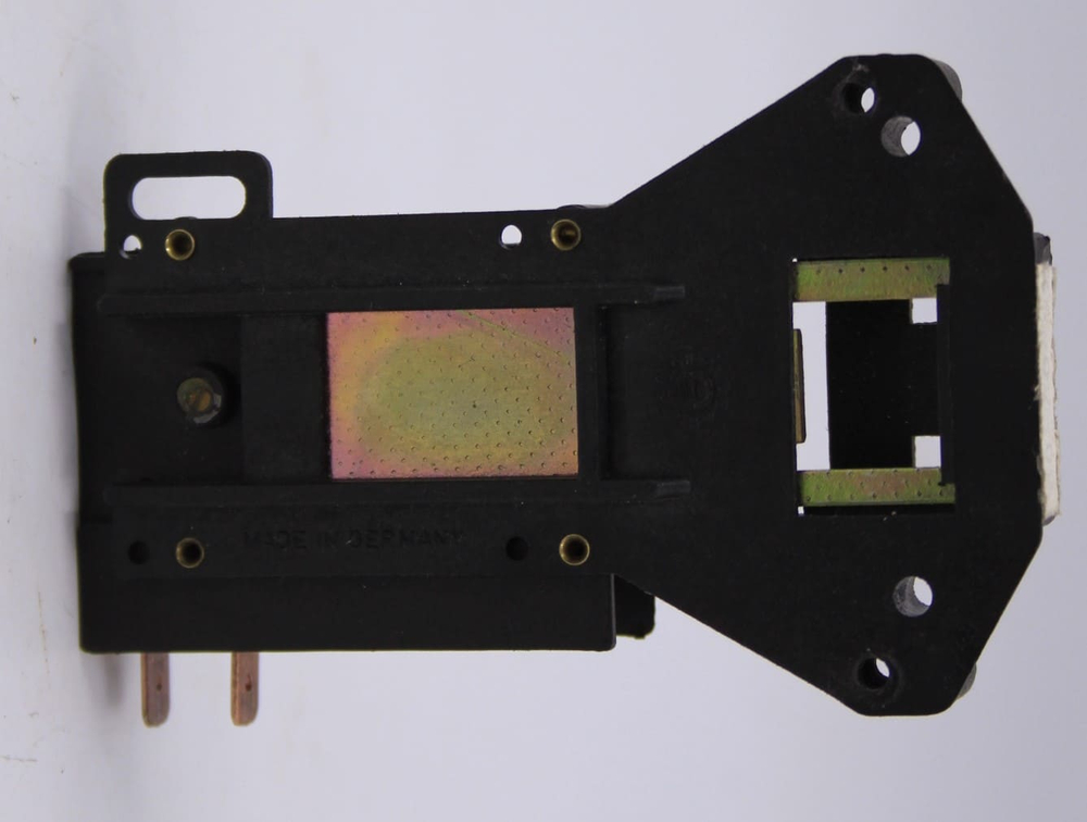 Устройство блокировки люка (УБЛ) стиральной машины Samsung