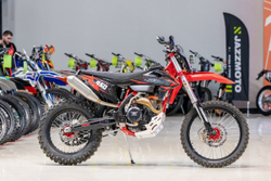Мотоцикл кроссовый Zuumav K8 FX 450 (NC450) 21/18 Red