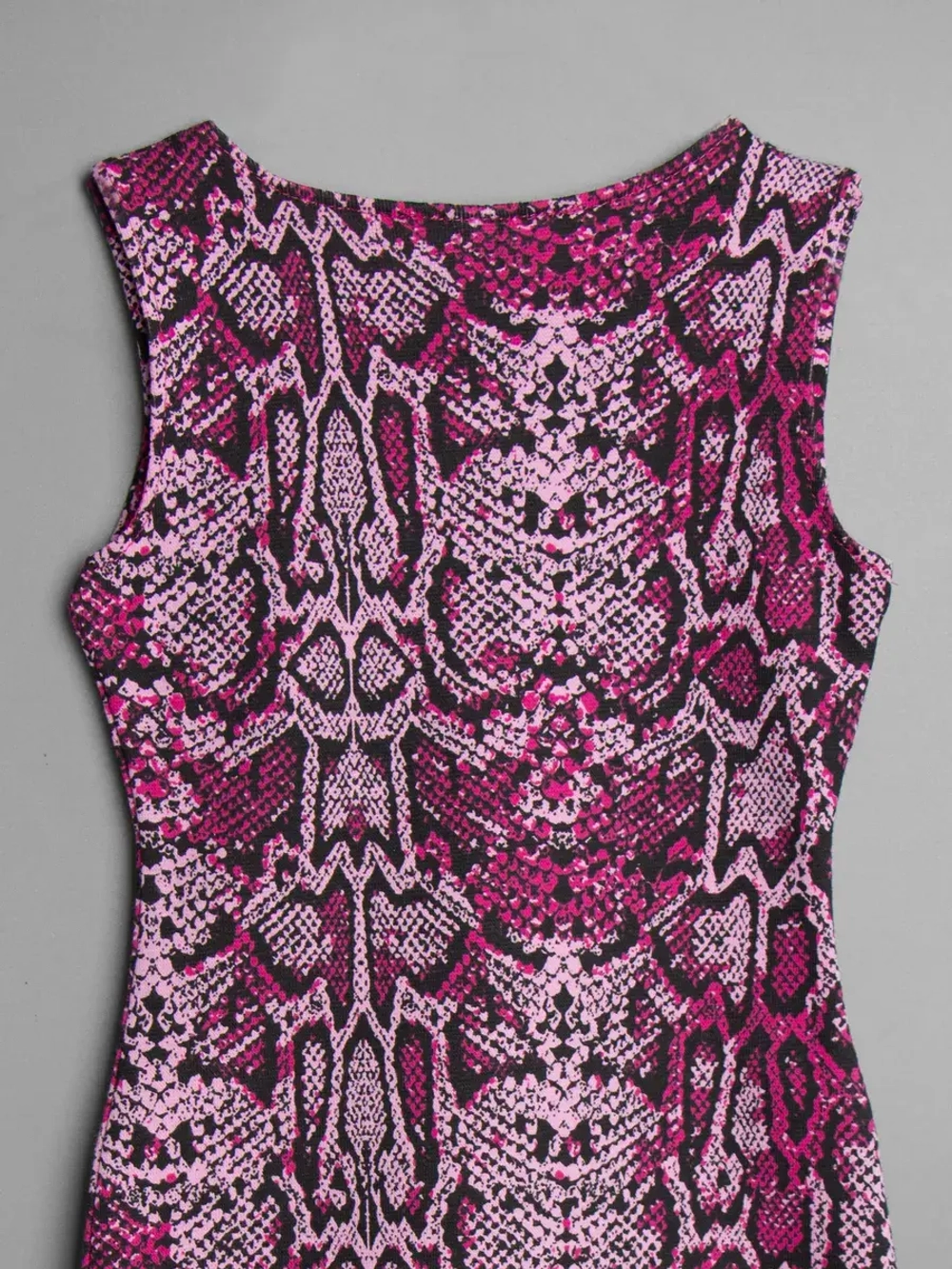 Платье для девочки летнее без рукавов