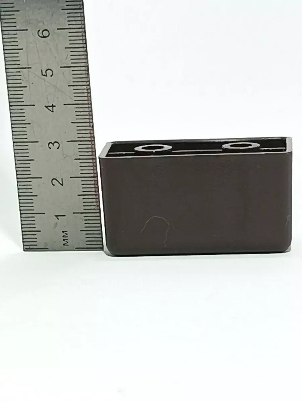 Пластиковые ножки для мебели дивана шкафа тумбочки стола