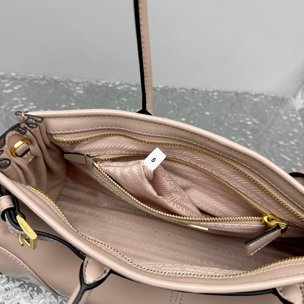 Prada Bag 32 cm