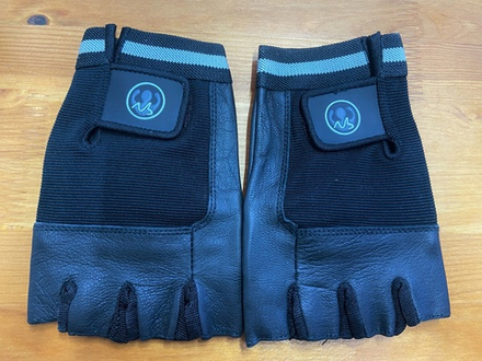 Перчатки Tigershop