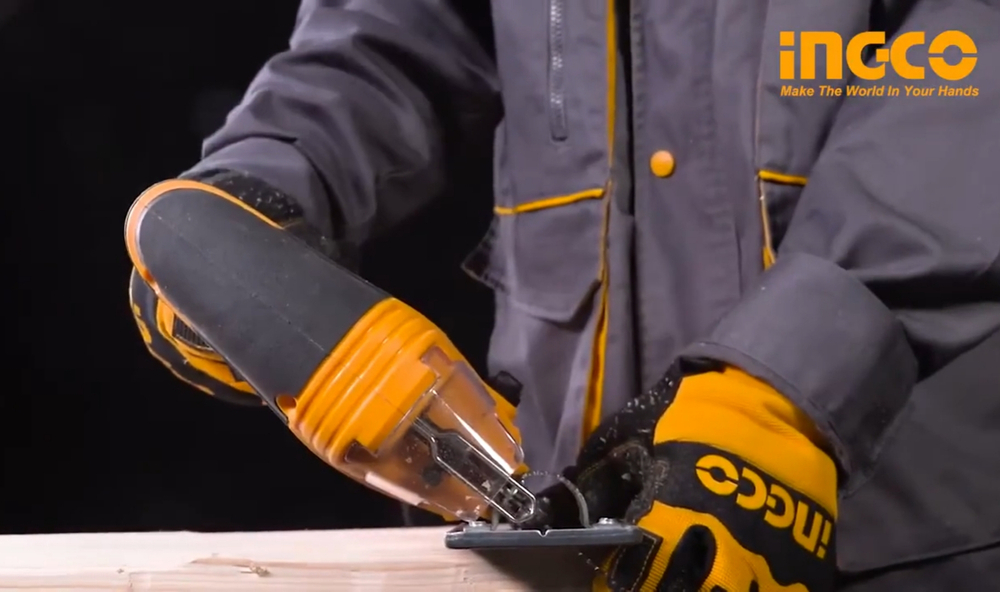 Лобзик электрический INGCO JS57028 570 Вт