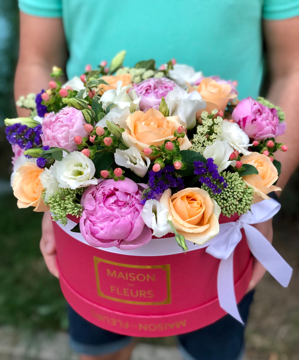 Авторская композиция из цветов "Для тебя"