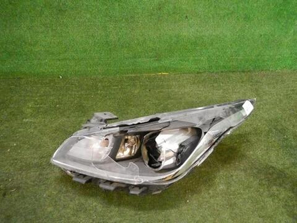 Битая Фара левая KIA Rio 4 (2017-2020) галоген линзованная