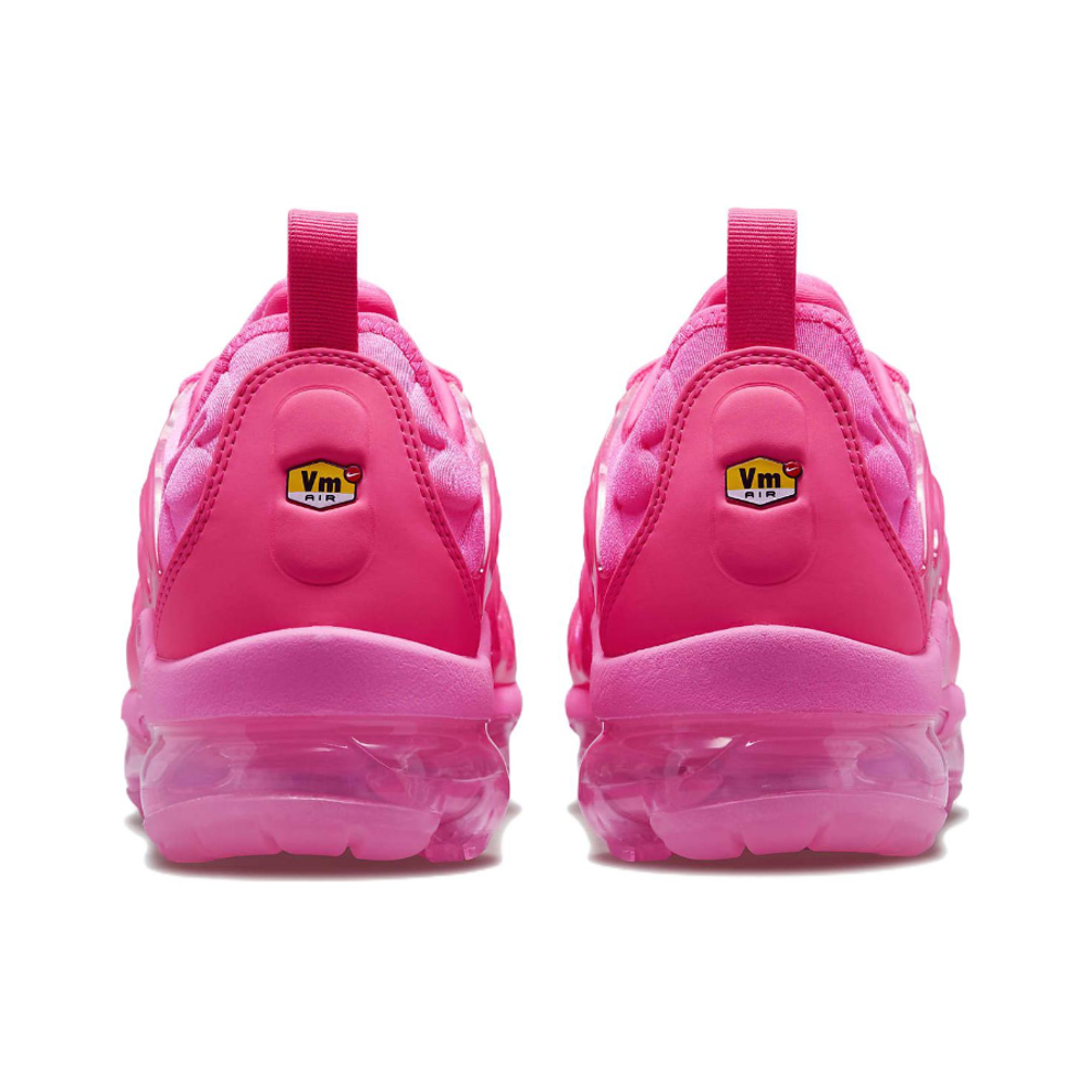 Nike vapormax plus light pink top