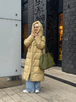 Пуховик Сахалин макси зеленое яблоко
