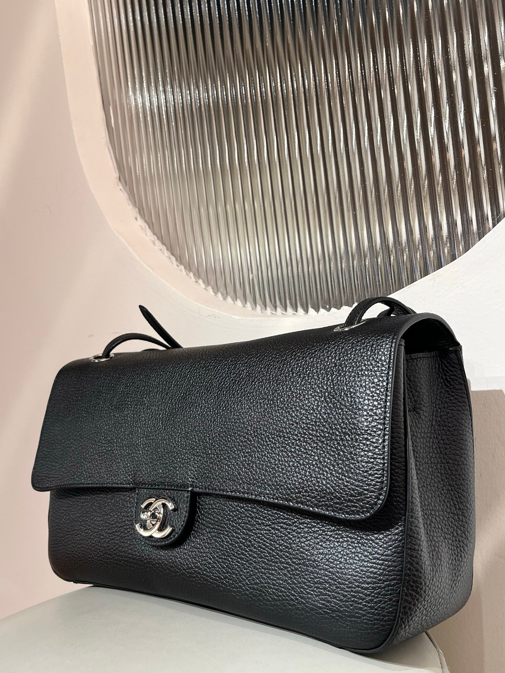 Chanel Maxi Flapbag 32 cm