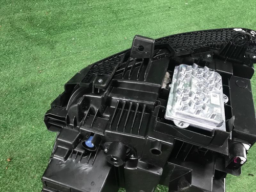 Фара правая Geely Tugella (2019-н.в.) LED