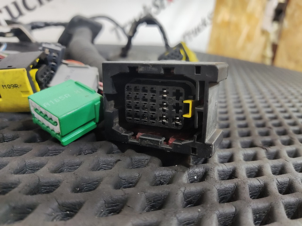 Проводка двери правой