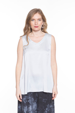 ТОП С V-ОБРАЗНЫМ ВЫРЕЗОМ