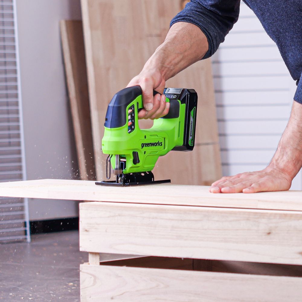 Лобзик акк. Greenworks GD24JS90, 24V, б/щет, 90 мм,0-3000/мин,4 ст.маятник,LED,1х2Ач,ЗУ,кор (3601707CUA)