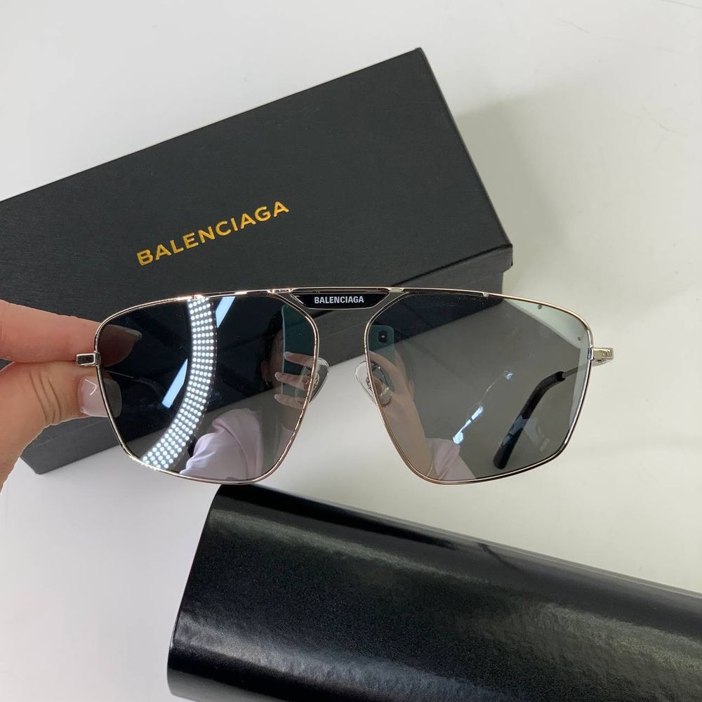 Солнцезащитные очки Balenciaga