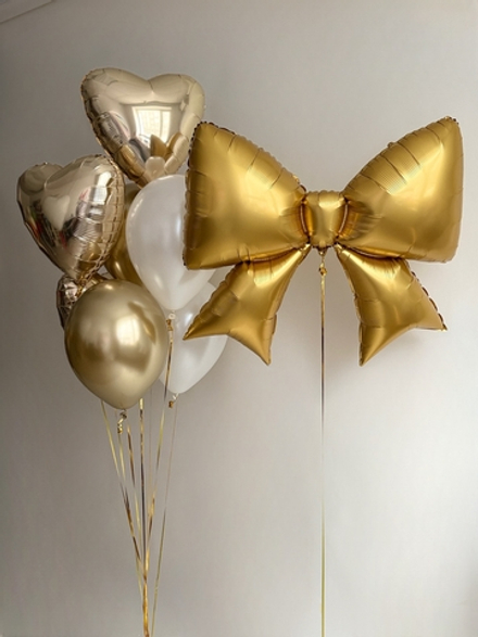 Композиция из гелиевых шаров золотой Бант