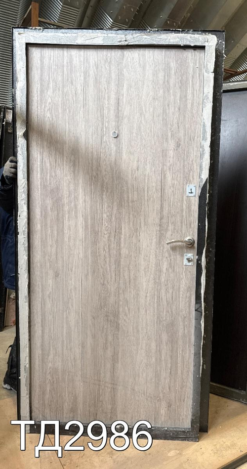 Дверь Металлическая Б/У 2050(в) x 950(ш)