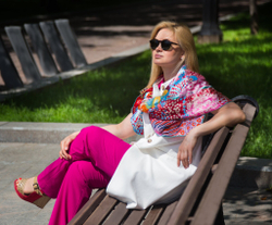 Платок 105х105 Petrusse Penelope Rouge