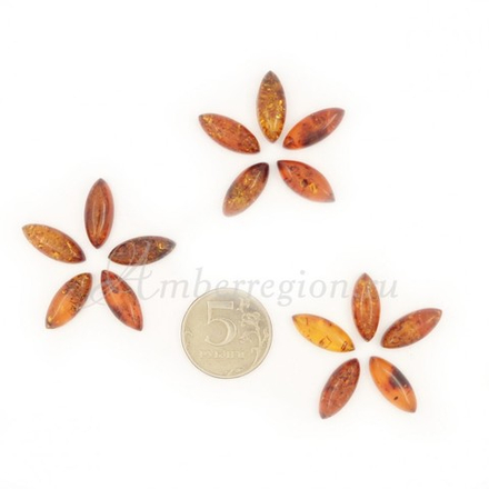 Янтарный кабошон