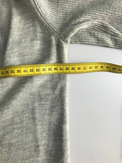 Кардиган Club Monaco для уютных прогулок, визуально на 40 размер