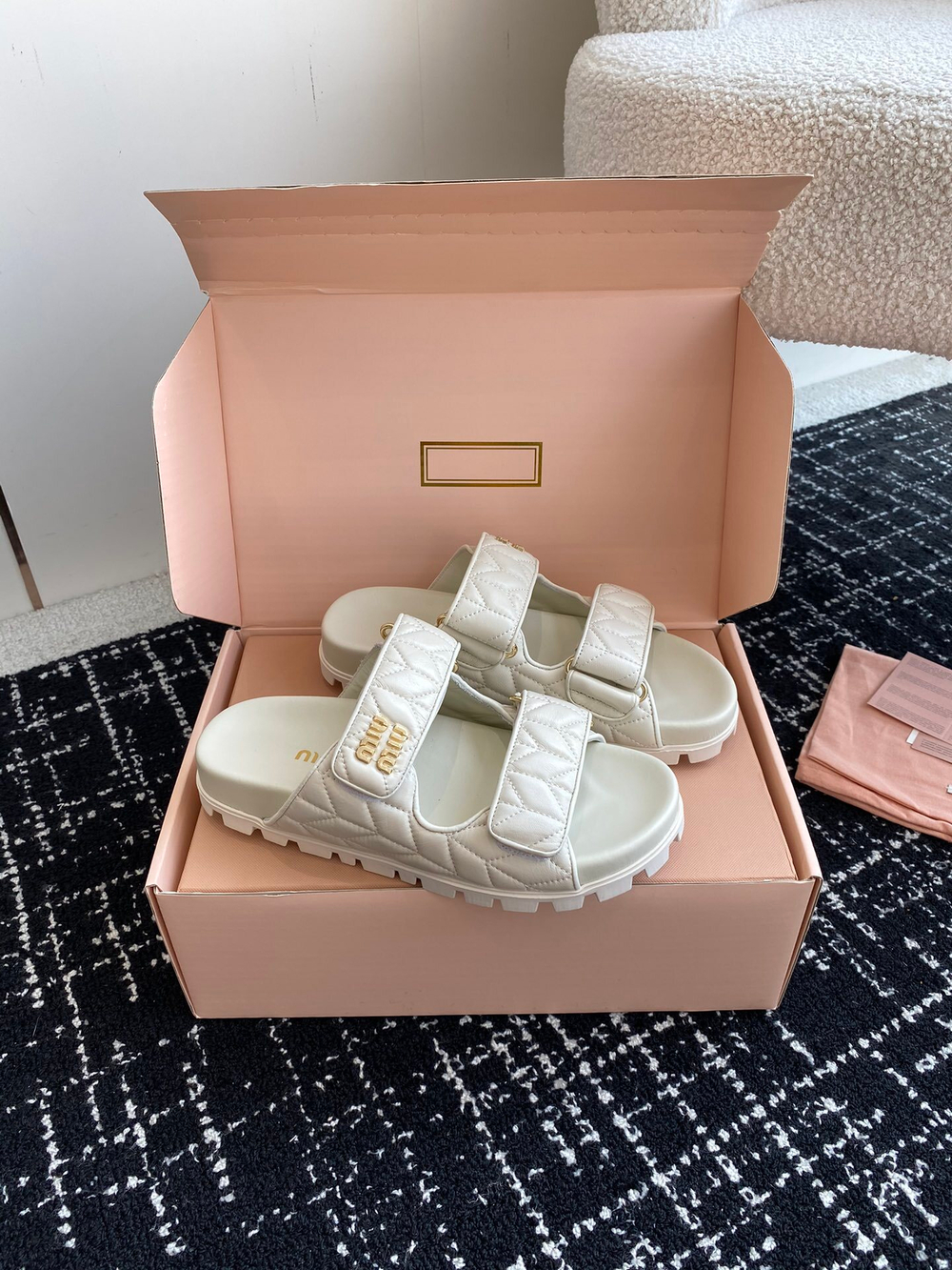 Miu Miu Slide (2 colors)