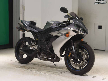 Yamaha YZF-R1 , 2004