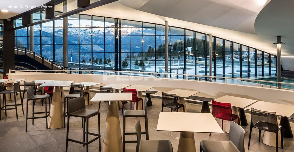 Стул прозрачный Pedrali Blitz, красный