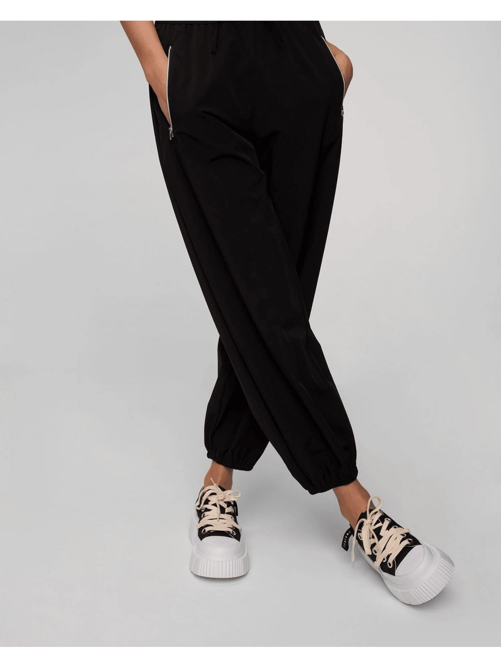 Брюки женские Tech Nylon Logo Trim Jogger DEHA
