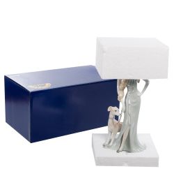 Pavone CMS-32/ 2 Статуэтка «Дама с собакой»