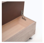 Стильный компактный диван Фабрики ОНИКС из практичного и износостойкого материала с оригинальным дизайном, вместительным ящиком для хранения, мягким наполнителем для дома, дачи и офиса