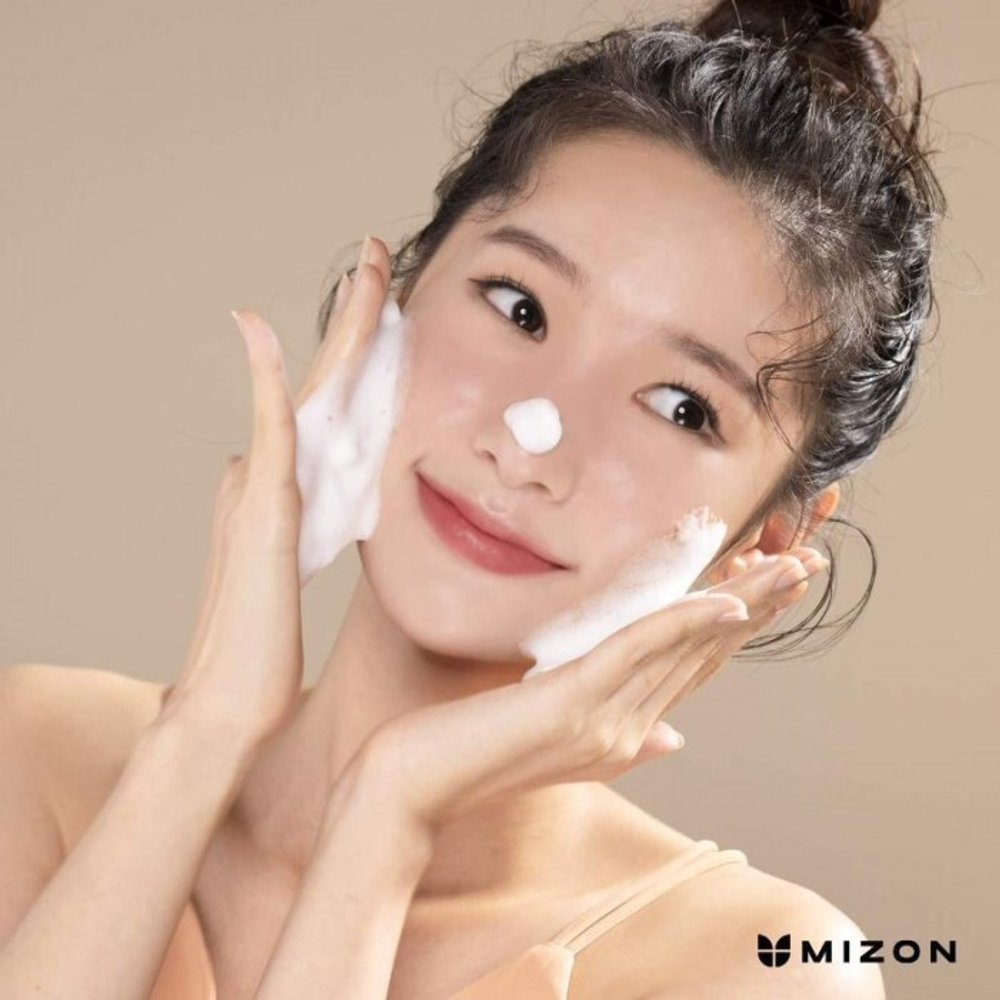 Mizon Collagen Milky Deep Cleansing Foam пенка для умывания с коллагеном