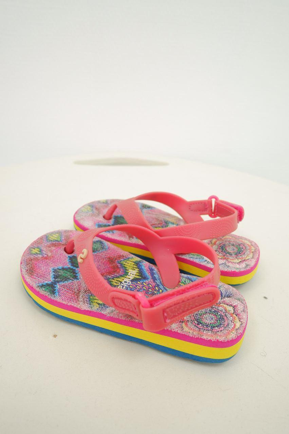 Сланцы для отпуска 24 размер