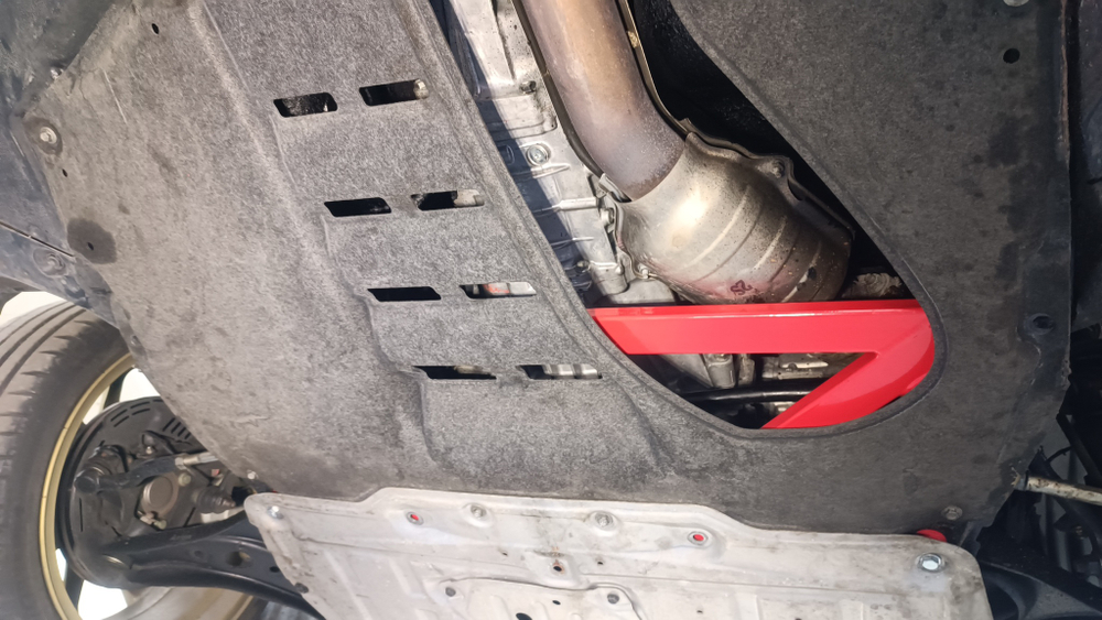 Распорка переднего подрамника и рулевой рейки Toyota GR86 (ПОД ЗАКАЗ)