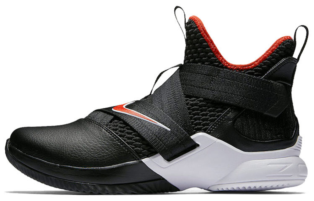 Кроссовки Nike Zoom Soldier 12