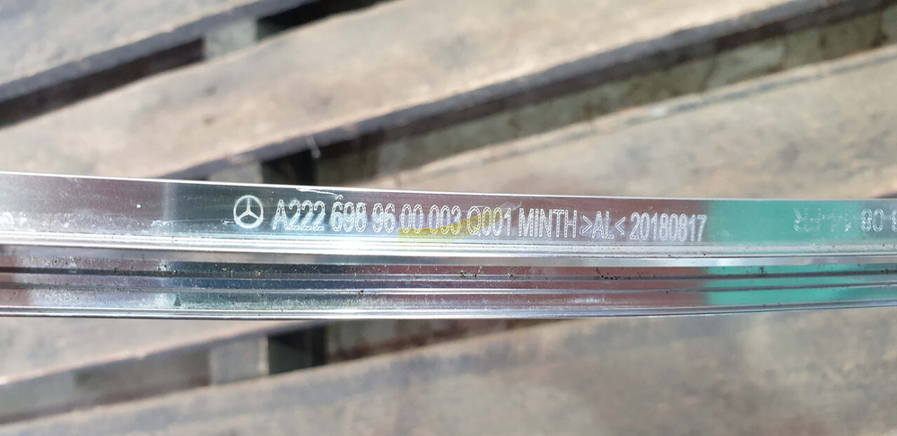 Молдинг двери передней правой Mercedes S (W222) 13-20 Б/У Оригинал A2226989600