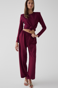 Комплект: лонгслив с подплечниками и брюки-джогеры