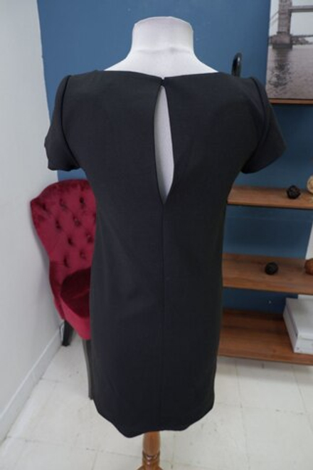 Платье Zara с коротким рукавом 42 размер