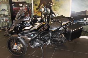 R1250GS EXCLUSIVE 19