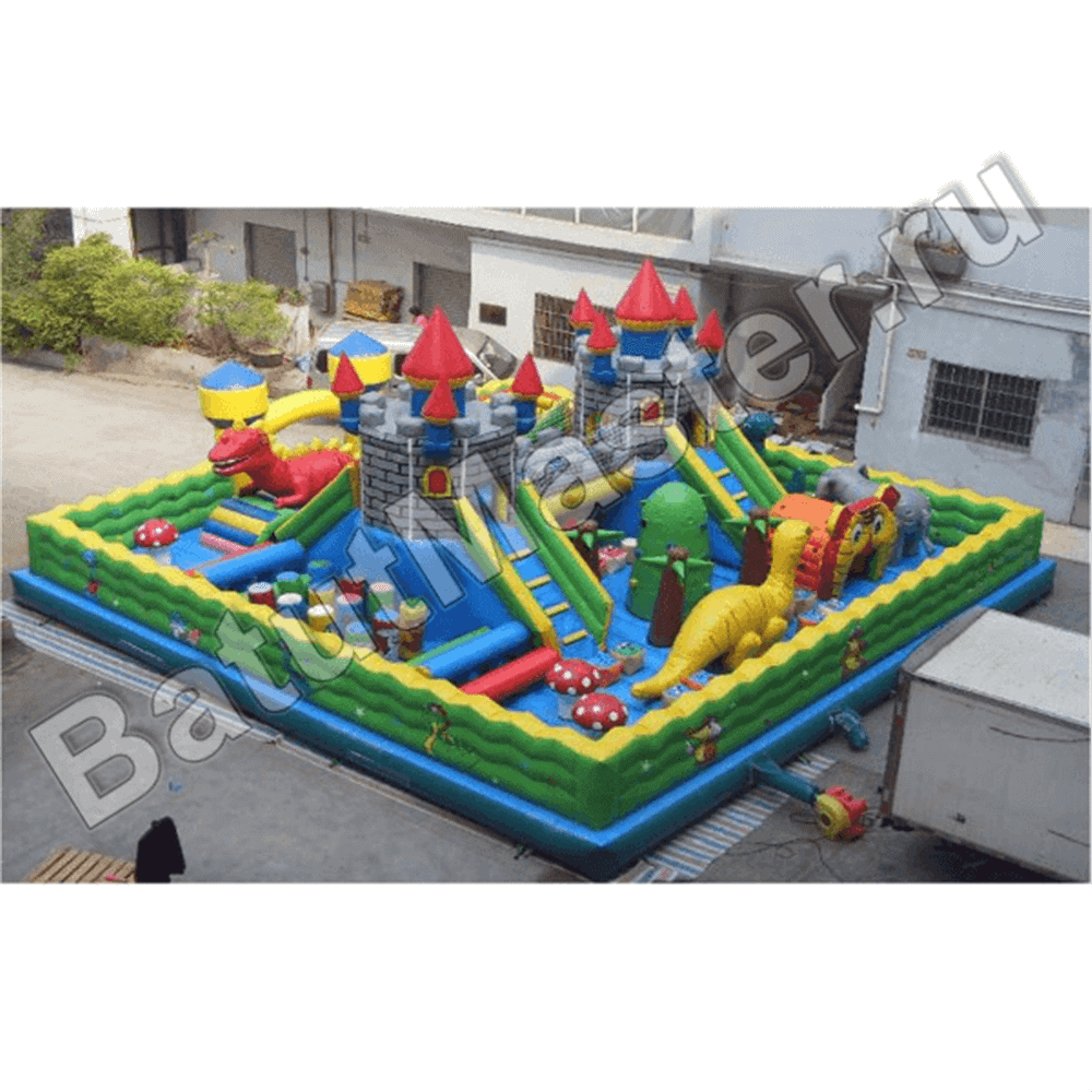 Большой надувной батут "Средневековье" 20*20*5 м