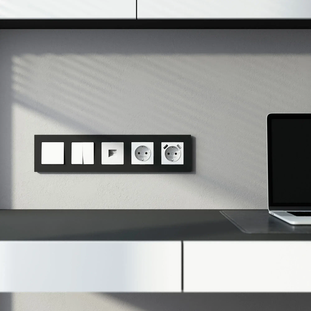 Рамка на 5 постов Slab (черный матовый) W0052908