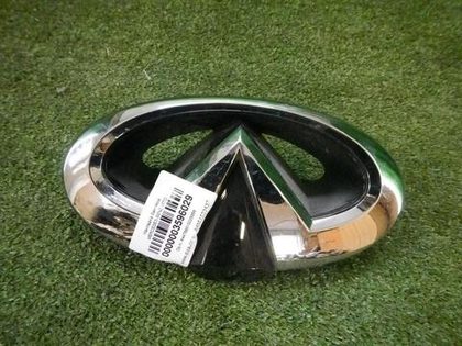 Эмблема Infiniti QX80 (2017-н.в.)