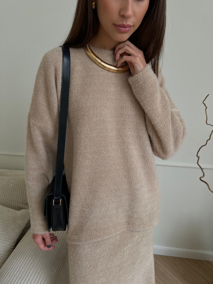 Костюм с ворсом песочный