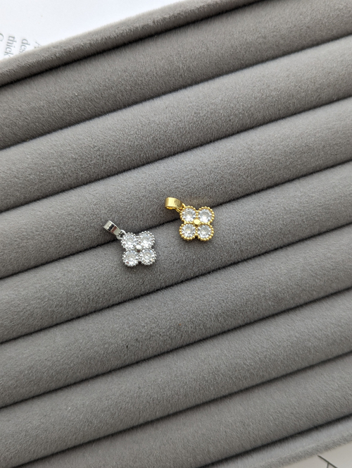 Подвеска клевер с фианитами