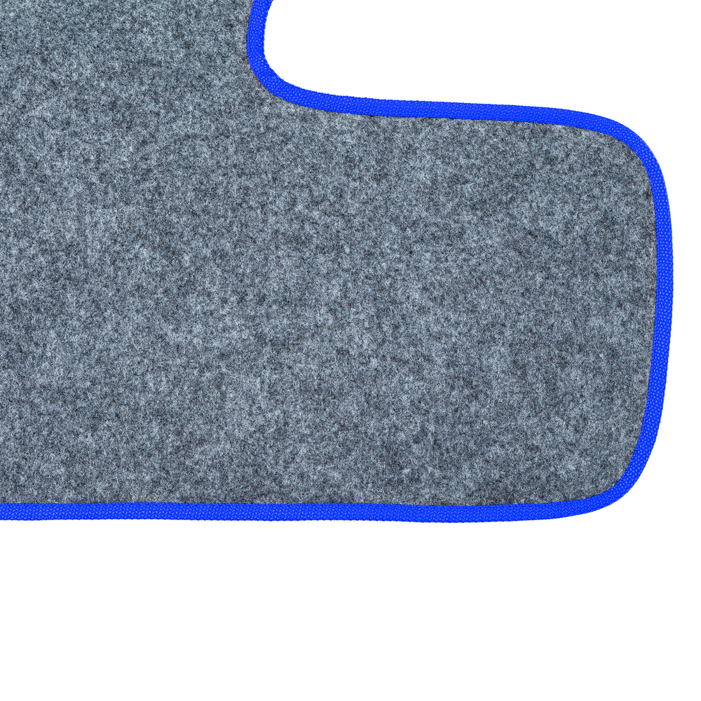 Ковры MAN TGX с 2-мя ящиками (механика), (экокожа, черный, синий кант, синяя вышивка)
