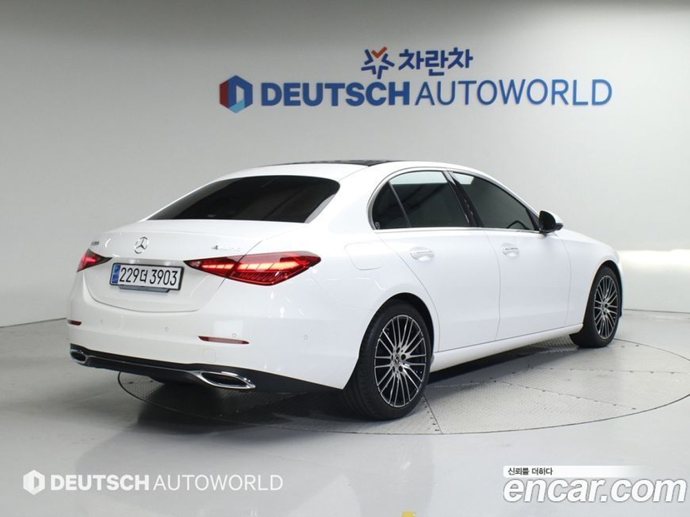 Mercedes-Benz C-Class W206 C300 4MATIC Avangarde (12.2023)