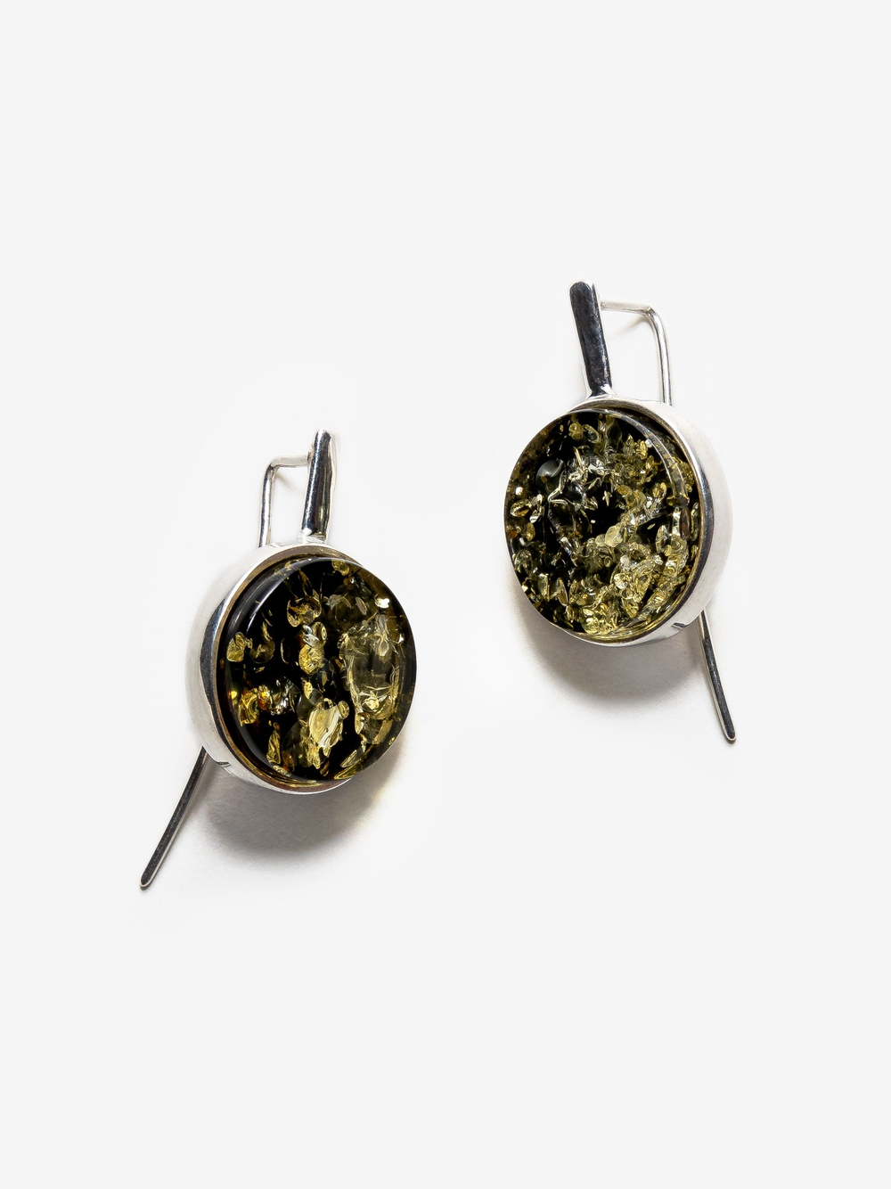 Серебряные серьги с цельным зеленым янтарем (17 мм), серебро 925 пробы