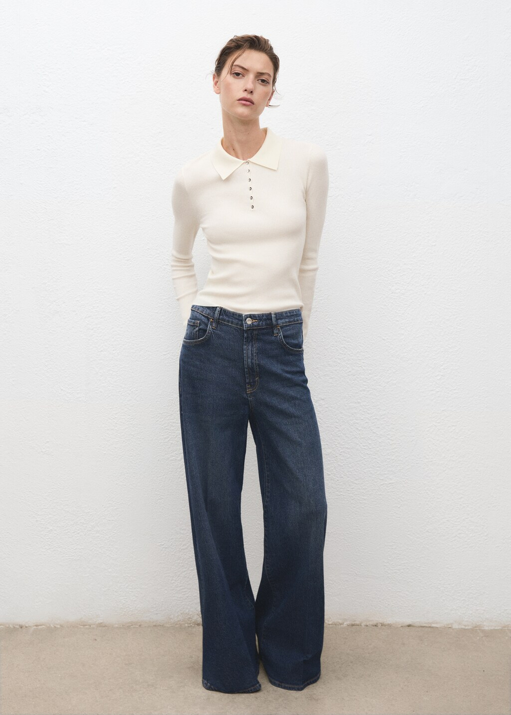 Джемпер в рубчик с воротником поло