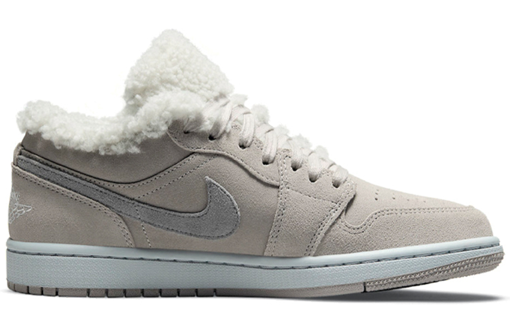 Кроссовки Jordan Air Jordan 1 Low "Sherpa Fleece" (Женская размерная сетка)