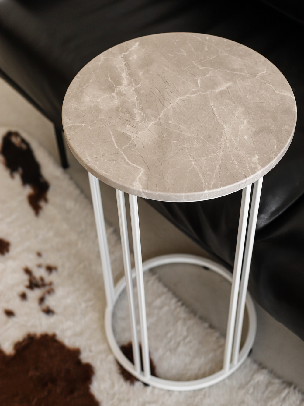 Журнальный столик круглый приставной