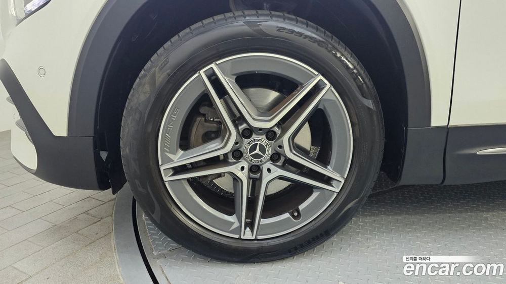 Mercedes-Benz GLB-Class X247 GLB250 4MATIC (02.2021)