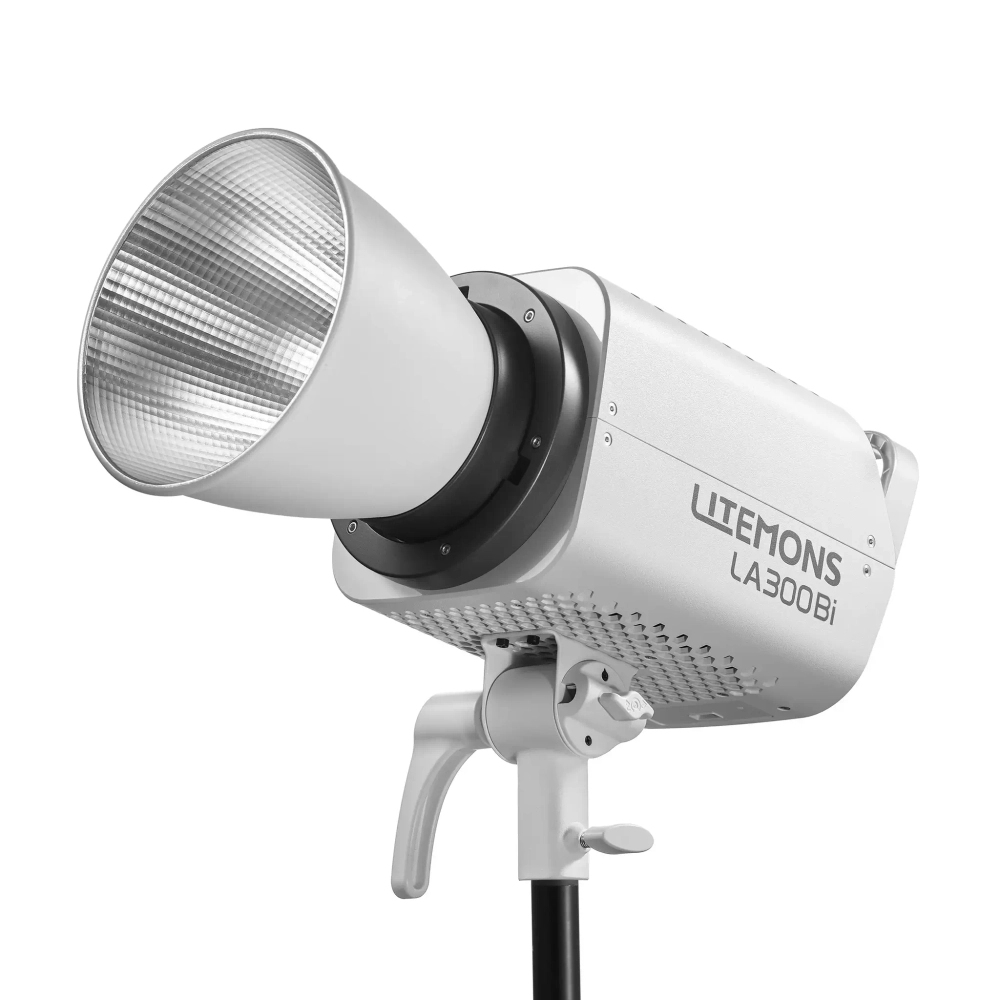 Комплект светодиодных осветителей Godox LITEMONS LA300Bi K3